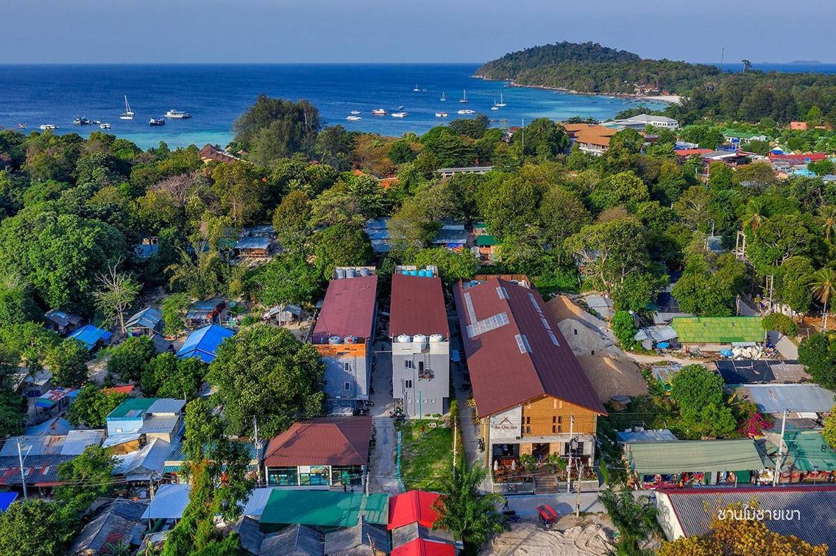 The Chic Lipe Hostel Exterior photo